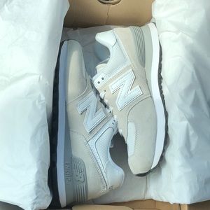 New Balance women’s shoes